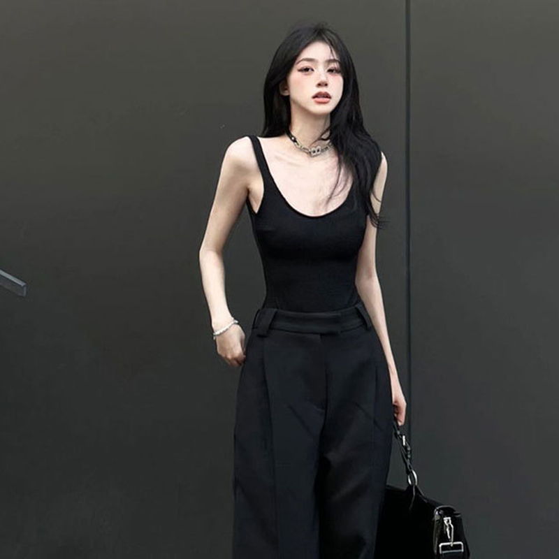 Черное боди на бретелях, сексу – обзор и цена Tank Top Ribbed